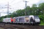 bb-37000-prima Der Traum eines jeden Bahnbilder-Fotografen wurde Wirklichkeit: Ein gemischtes Doppel, dass man so noch nicht gesehen hat... Die V & M 185-CL 002 und ein Veolia 'Fretchen' vor einem Stahlbrahmenzug aus K�ln-Kalk. Hier auf dem Umfahrungsgleis von Gremberg Richtung Troisdorf... eine(Doppel)-Traktion der besonderen Art: Deutsch-Franz�sische Freundschaft, Puffer an Puffer...  (Gremberg, 18.05.2009).