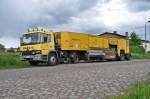 abseits geparkt in Samtens eine mobile Schienenschleifmaschine am 04.06.09 ... abseits geparkt in Samtens eine mobile Schienenschleifmaschine am 04.06.09 ...