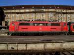 Die 111 020 am 06.02.2008 in M�nchen Hbf.  ...