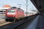 120 153-7 beim verlassen des Hannover Hbf. vom Gleis 11 ...