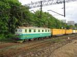 181 031-6 f�hrt mit einem Containerzug am 05.06.2009 durch Gdańsk ...