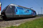 Re 460 051-6 info 166... . Gerade noch ganz drauf im ...
