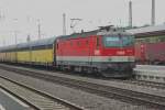 1144 237 mit ARS Autotransportwagen-Ganzzug in Fahrtrichtung S�den durch Eichenberg. ...