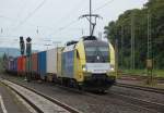 ES 64 U2-062 mit einem Containerzug am 6.6.2009 durch Kreiensen ... ES 64 U2-062 mit einem Containerzug am 6.6.2009 durch Kreiensen ...