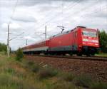 101 095 zieht am ...  Martin Schneider 10.06.2009