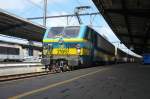 Die gl�nzende 2105 hat den Platz des Steuerwagens eingenommen und ...