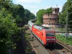 BR 101 mit Zugen 101 135-2 �berquert in K�rze mit IC 2213 Hamburg-Altona - Stuttgart die Rheinbr�cke bei Mainz-Gustavsburg. 03.06.09