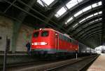 Kleiner plausch unter Kollegen - EuroNight 477 nach Budapest-Keleti pu ...