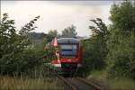 br-648-lint-41-db 648 106/606 verl�sst als RB52 'VOLMETALBAHN' den Endbahnhof L�denscheid im Abendlicht des 05.06.2009. Es ist einer der letzten Z�ge die den alten Bahnhof verlassen. Am 08.06.2009 wird der 'neue' Endbahnhof in Betrieb genommen.

