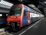 Steuerwagen SBB / S-Bahn Z�rich als IR nach Schaffhausen mit dem Steuerwagen Bt 50 85 26-33 973-6 im Hauptbahnhof von Z�rich am 26.04.2009