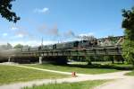 BR 70 ...und beim �berqueren der Braunauer Br�cke mit dem Pfingstsonderzug `Rund um M�nchen&acute;