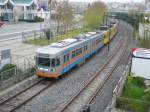 Eine Hafif Metro ( leichte Metro ) f�hrt auf dem Weg von ...