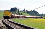 Schottern mit runden 2000to V 150.04+03 an der Spitze und ...