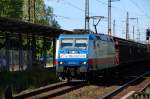 185 512 der TX-Logistik zieht am 13.06.09 einen Ganzzug aus ...