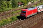 101 012 zieht am 13.06.09 einen Ersatz-IC durch Naumburg Richtung ... 101 012 zieht am 13.06.09 einen Ersatz-IC durch Naumburg Richtung ...