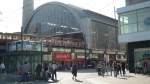 Bahnhof Alexanderplatz. Alles vom feinsten und alles neu...  ...