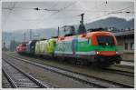 1x16-werbeloks Lokzug LZ 38770 von Villach nach Spittal/Millst�ttersee am 6.6.2009 bei der Ankunft in Spital.
