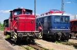 Fahrzeugparade in N�rdlingen zum 40-J�hrigen: Diesel- und Elektrotraktions-Vertreterinnen eind�chtig nebeneinander... ...