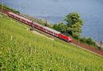 Hauptbahnromantik (Mittelrheintal). An der Costa Rhenania entlang f�hrt RB 15426 ...