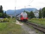 4024 001-2 mit R 5725 Buchs-Feldkirch unter tiefh�ngende Wolken auf ...