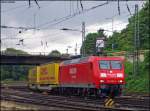 145 059 mit einem G�terzug bei der Einfahrt in Aachen ...