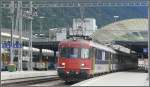 IR 10790 mit RBe 540 039-5 verl�sst Chur um 18.37 ...