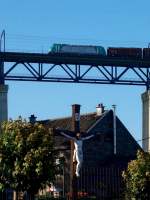 �ber den D�chern von Moresnet in Belgien rollt eine BR ...