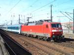 EC 175 Hamburg - Budapest mit 120 110 und MAV-Waggons ...