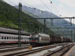 Die E 633 am 11.06.2009 mit einem Güterzug bei der ... Die E 633 am 11.06.2009 mit einem Güterzug bei der ...