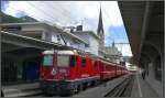 RE1032 mit Ge 4/4 II 626 Malans steht in Davos ...