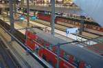 Berliner Hbf tief stehen RE4 nach Ludwigsfelde,ein EC nach Brno,ein ...