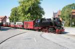 Schmalspurbahn Molli f�hrt mit der 99 323 durch Bad Doberan. ...