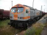 havellandische-eisenbahn-ag-hvle Nachdem hvle 'Blue Tiger' V330.2 am 26.Juni 2009 Morgens einen Schotterzug nach Bergen/R�gen gebracht hatte,wurde Dieser den ganzen Tag auf der Ladestra�e entladen.