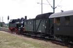 BR 94 94 1538 setzt ihren Sonderzug am 20.06.09 im Bahnhof Sonneberg aufs Abstellgleis um.