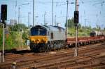 Zwischen Merseburg und Halle(S) stand am 13.06.09 diese Class 66 ...