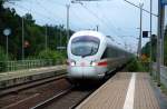 Eine Doppeleinheit ICE-T der BR 411 �berholt am 26.06.09 in ...