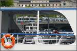 Strasenbahn Zurich Fotografiert vom Schiff durchs Nachbarschiff am B�rkliplatz in Z�rich. (24.06.2009)