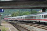 Da f�hrt er dahin, der IC 2012... (Plochingen, 28.6.2009)  ...