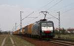 Am 1. April bef�rdert 189 099 einen Containerzug �ber die ...
