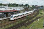 br-605-ice-td Baureihe 605 in 3fach Traktion durchf�hrt gerade den Bahnhof Berlin Warschauer Stra�e in Richtung Berlin Ostbahnhof am 20.07.08