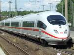 br-403-ice-3 Ausfahrt eines ICE 3 in Richtung Dortmund aus Bochum Hauptbahnhof am 19.06.2009.