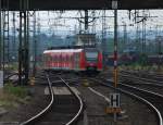 Grauer Betriebsalltag auf der Main-Weser-Bahn, untrennbar geh�rt mittlerweile der Mittelhessenexpress ...
