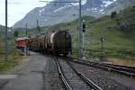 An Werktagen ist der erste Bernina-Zug von Nord nach S�d ...