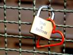 Nee, Nee, Nee, was mu� Liebe sch�n sein, Liebesschloss an ...