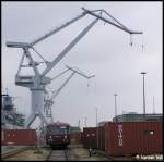 br-795--796--798--db-vt-95--vt98--uerdingerschienenbus VT 98 beim WadJ in Wilhelmshaven als Pendelverkehr war er auch im Marine-Arsenal zu besuch, wo er sich genauso gut wie die Schiffe sich zu Tarnen wusste.04-07-2009