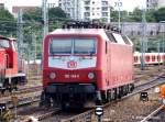 BR 120 Im Gleisvorfeld des Hbf Stuttgart, abgestellte 120 149. (06.07.2009)