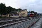 br-642-desiro-db 642 696 (mitlerweile ohne Selbstkontrollziffer) am Abend des 04.07.09 im Bahnhof Schlettau.