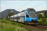 br-4024 Der einzige blaue �BB Talent, der 4024 120 'S-Bahn Steiermark' f�hrt als R 4015 (S1) von Bruck an der Mur nach Spielfeld.
Peggau 11.06.2009