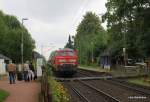BR 218 mit Zugen 218 322-6 und ihre Schwesterlok haben am 6.07.09 den IC 2072 Dresden Hbf - Westerland/Sylt in Hamburg Hbf �bernommen und bringen ihn nun �ber die Marschbahn und den Hindenburgdamm nach Sylt. Aufgenommen bei der Durchfahrt in Prisdorf.