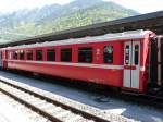 personenwagen RhB - Pereonenwagen 2 Kl. B 2422 im Bahnhof von Chur am 07.05.2009